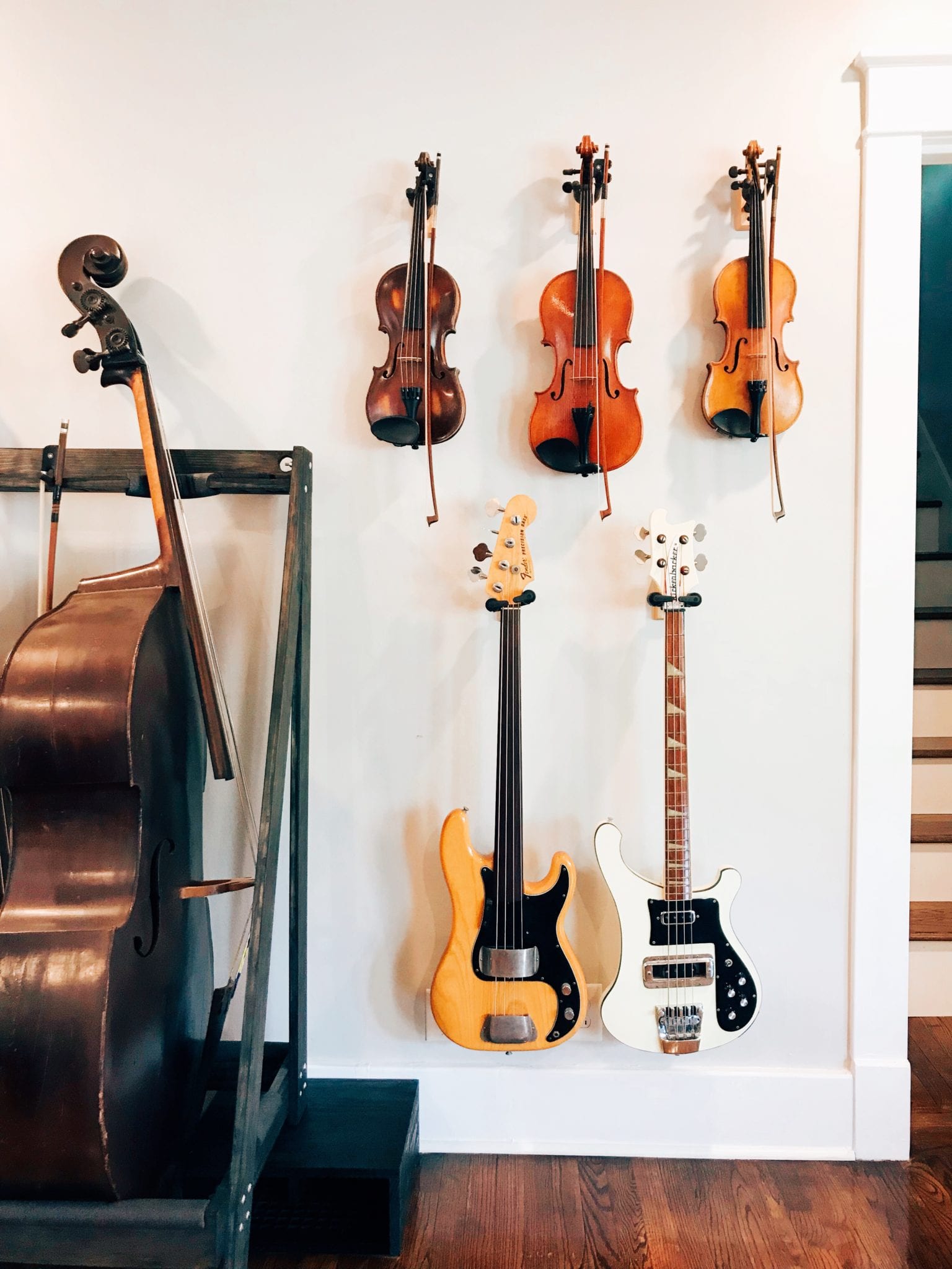 How to Decorate with Musical Instruments | gracewagenman.com