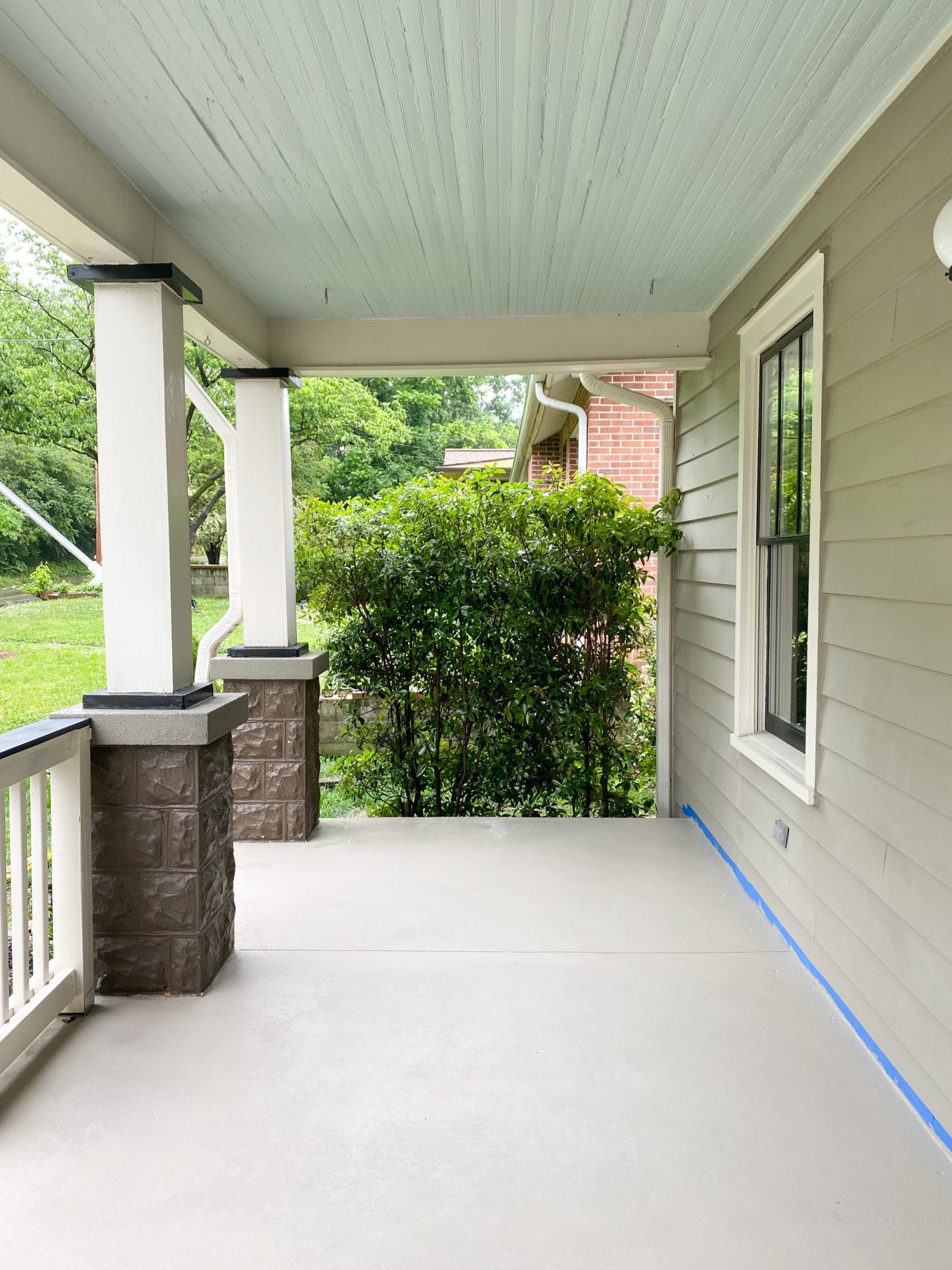 Haint Blue Porch Ceiling Southern Front Porch Makeover Spring 2020